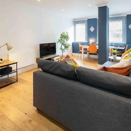 Apartmán Riverside House