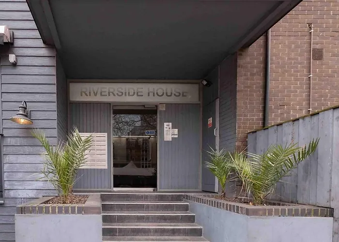 Riverside House *